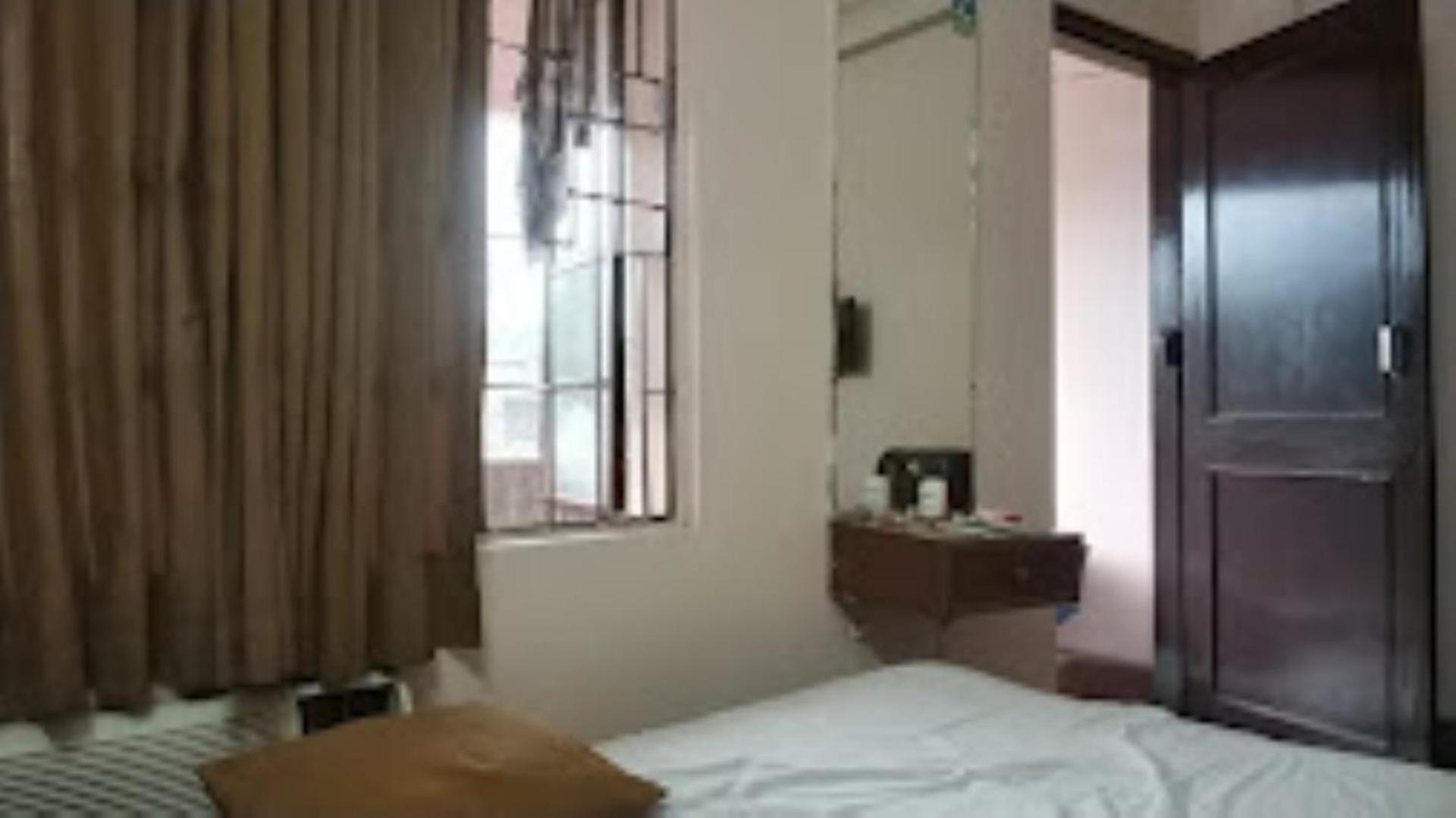 Hotel Blue Wheel,Bhuvanesvar Kültér fotó