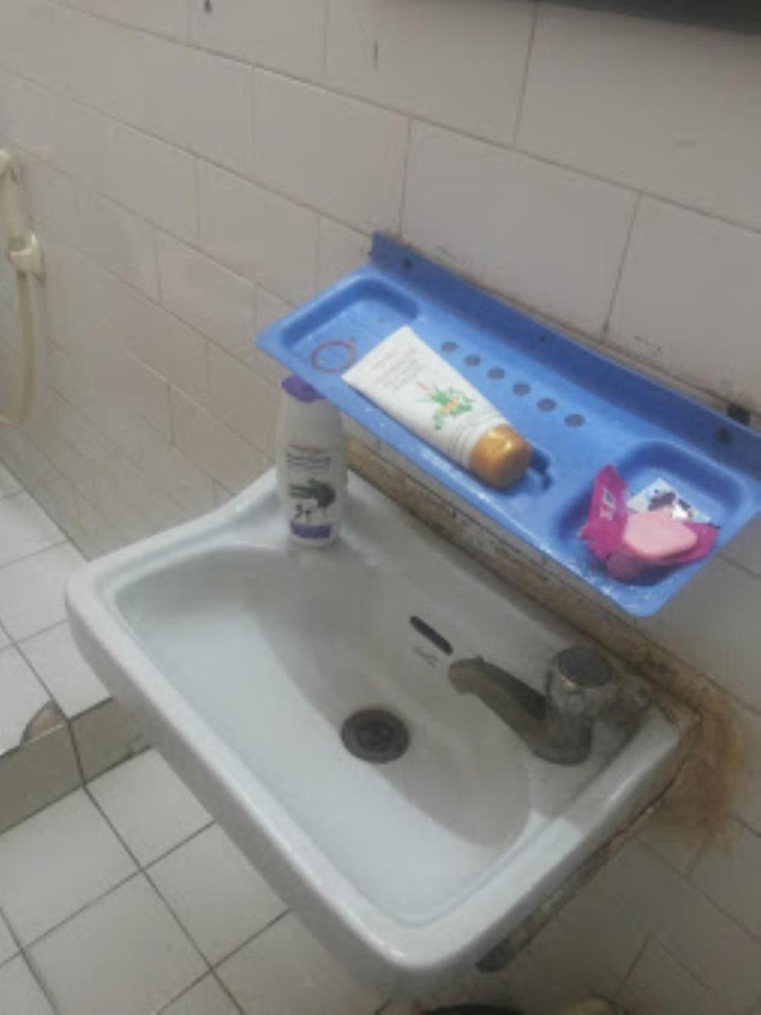 Hotel Blue Wheel,Bhuvanesvar Kültér fotó